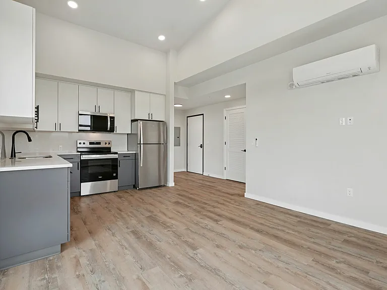 Cartwright Apartments — Photo 23