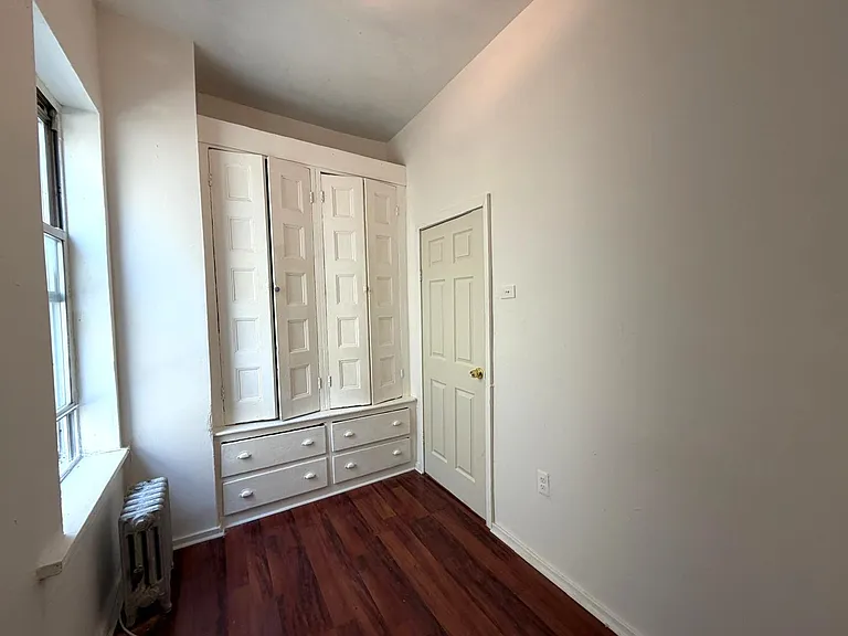 62 Patchen Ave #4R — Photo 16