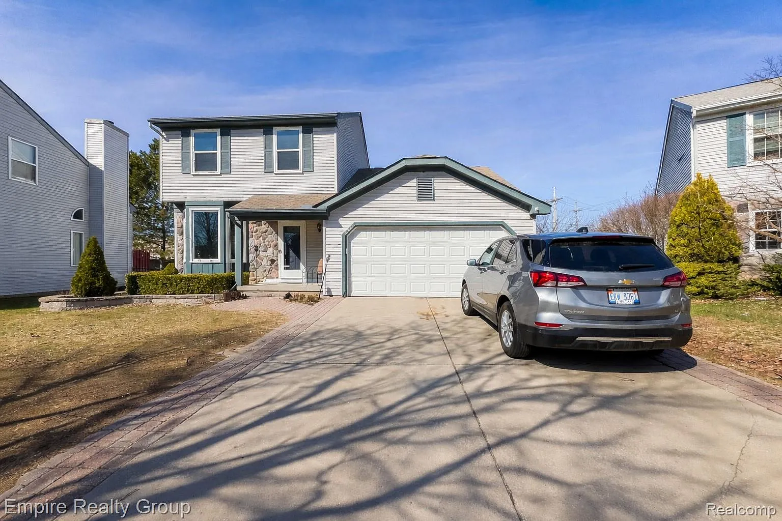 5925 Northridge Cir photo 1