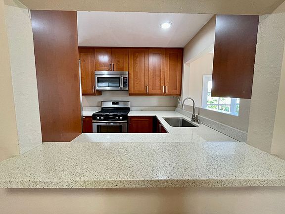 4th image of 4521 Limerick Ave