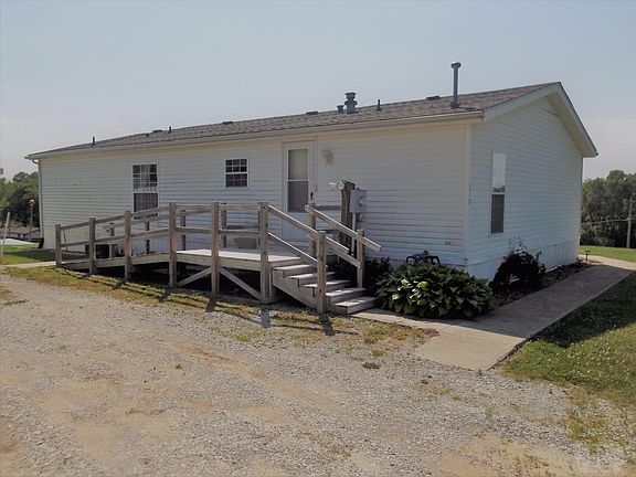 2nd image of 210 Hillcrest Dr