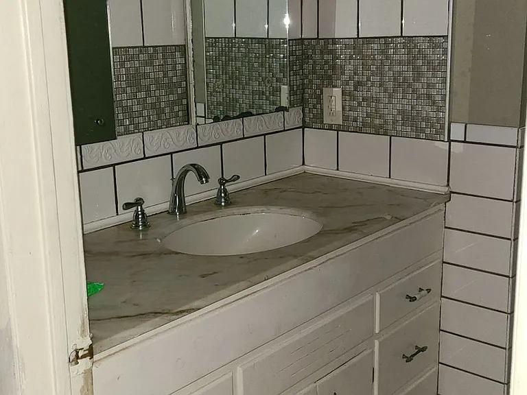 562 Westmoreland St #562 — Photo 5