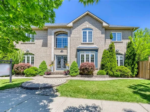2389 Grand Oak Trl, Oakville, ON L6M 4V4