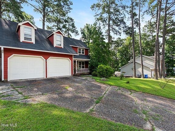 2nd image of 1612 Hennessy Place