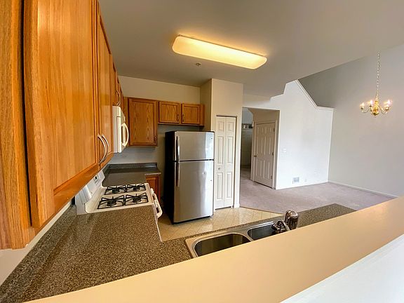 5th image of 1690 Buckingham Dr