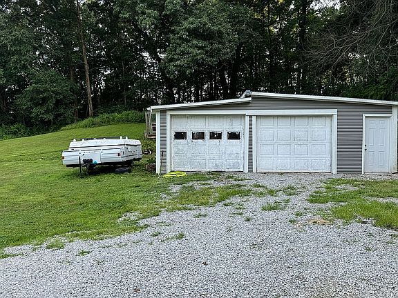 3rd image of 7733 S Funk Rd