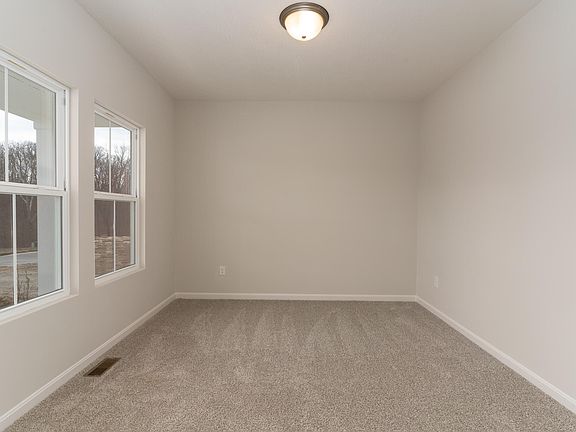 5th image of 3076 Belleglade Dr
