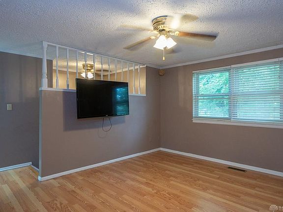 3rd image of 1209 Ronald St