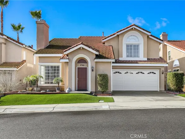 790 Playa Blanca Cir, Corona, CA 92879