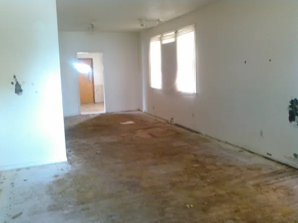 3208 Maple St, Toledo, OH 43608