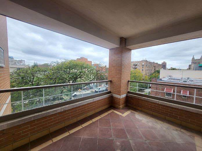1st image of 2525 Newtown Ave APT 3