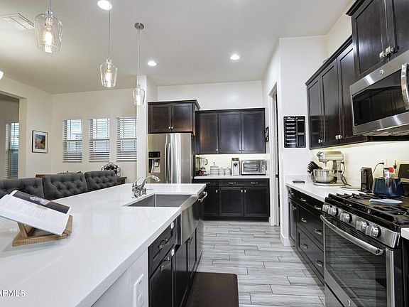 3rd image of 244 W FELLARS Drive