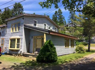 10 Quarry Rd, South Thomaston, ME 04858