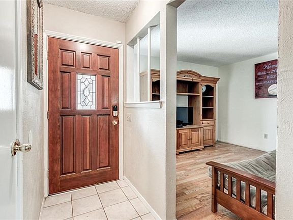 5th image of 2800 River Lake Ct