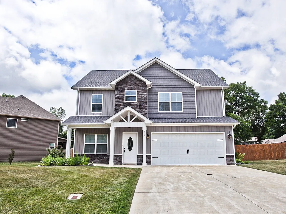 208 Liam Ct