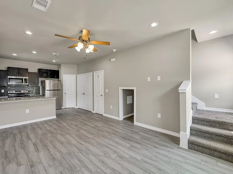 11756 White Cedar St — Photo 9