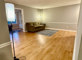 33 Arpege Way NW, Atlanta, GA 30327