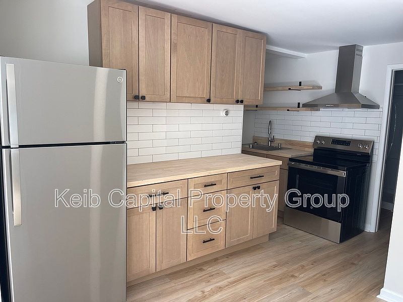 1st image of 25 Malta Ave APT 2
