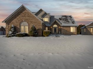 53085 Michael Dr, Chesterfield, MI 48047