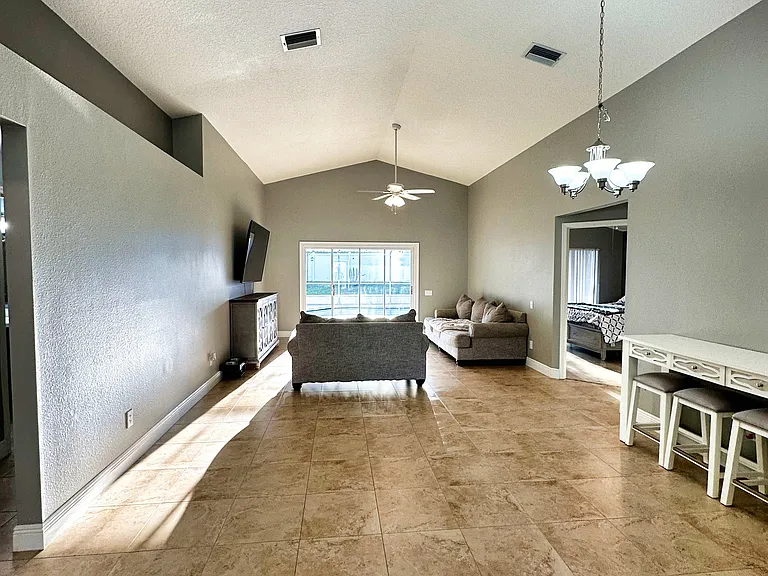 18137 Leafwood Cir — Photo 6