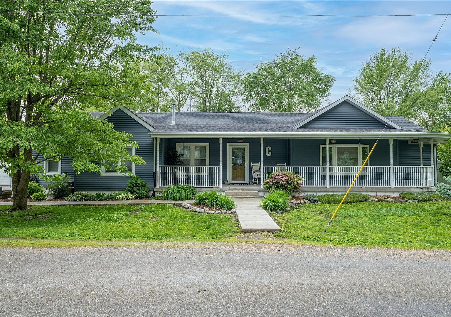 205 S Hickory St, Pesotum, IL 61863 Zillow
