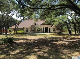 110 Las Nueves, Blanco, TX 78606