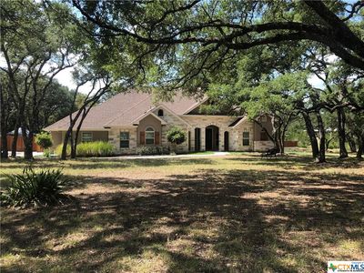 110 Las Nueves, Blanco, TX, 78606