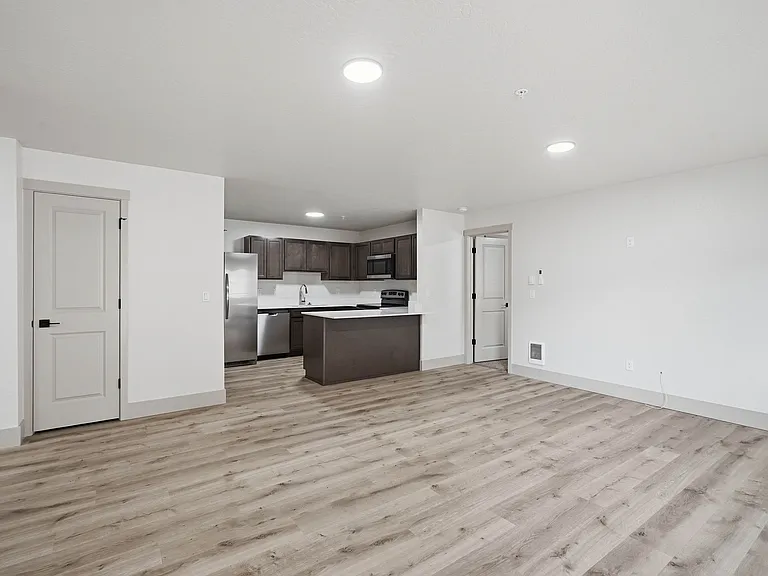 1816 N 15th St #203 — Photo 4