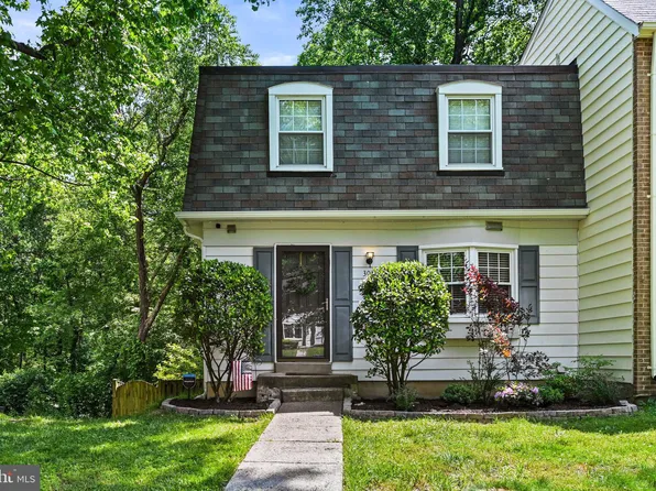 3021 Silent Valley Dr, Fairfax, VA 22031