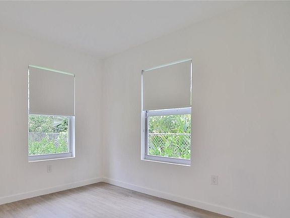 4th image of 5728 SW 62nd St #5728