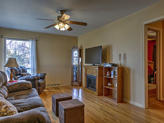 3rd image of 901 W 29th Ave