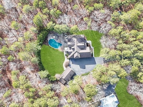 5th image of 136 Mill Road