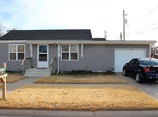 908 W 6th St, Liberal, KS 67901
