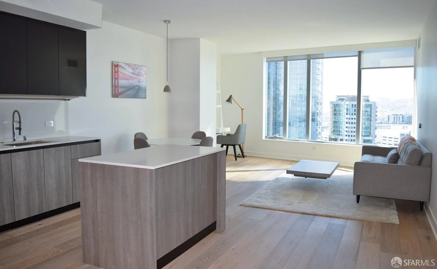 1 bed, 1.0 bath, 963 sqft, $7,595 — Photo 3