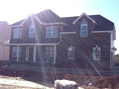 2nd image of 137 Ellington Dr