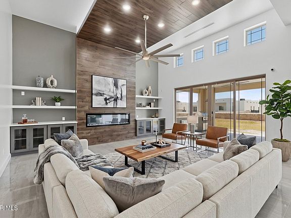 3rd image of 352 Rio De Jazmin Cir