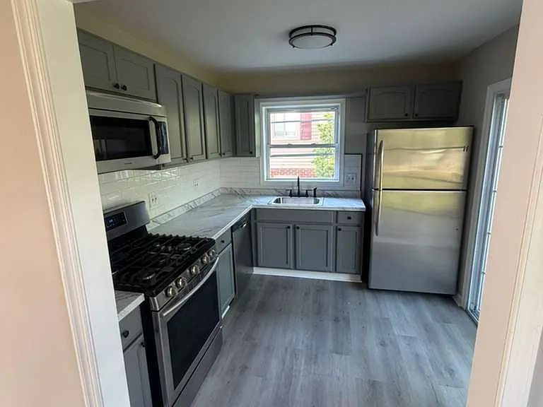 6908 Decatur Pl — Photo 5