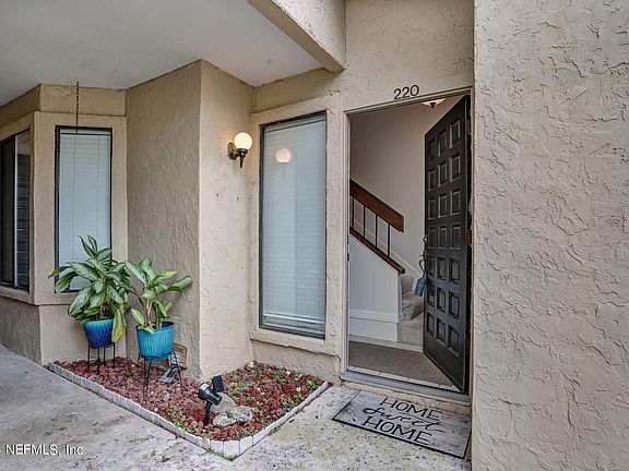5th image of 3809 LAVISTA Circle #220