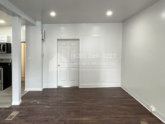 4th image of 2444 Callow Ave #C