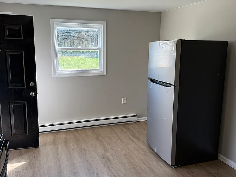 8040 Airport Rd — Photo 4