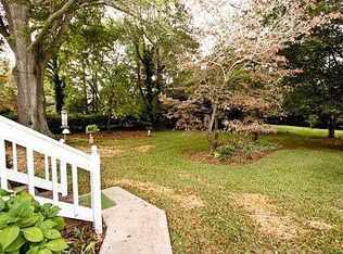 221 Scofield Rd, Charlotte, NC 28209