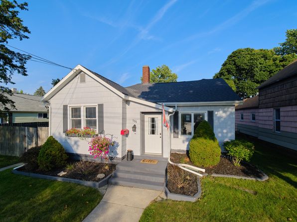 115 McKee St, Manistee, MI 49660
