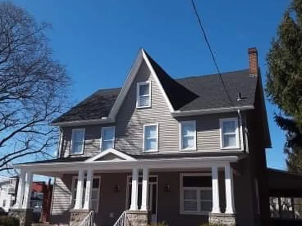 1322 4th Ave, Duncansville, PA 16635