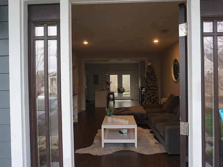 509 E Rosedale Ave — Photo 26