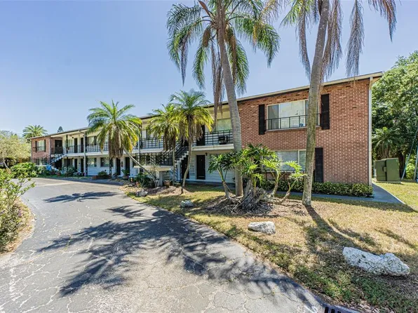 1345 Drew St APT 8, Clearwater, FL 33755