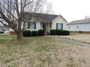 630 Paramount St, High Point, NC 27260