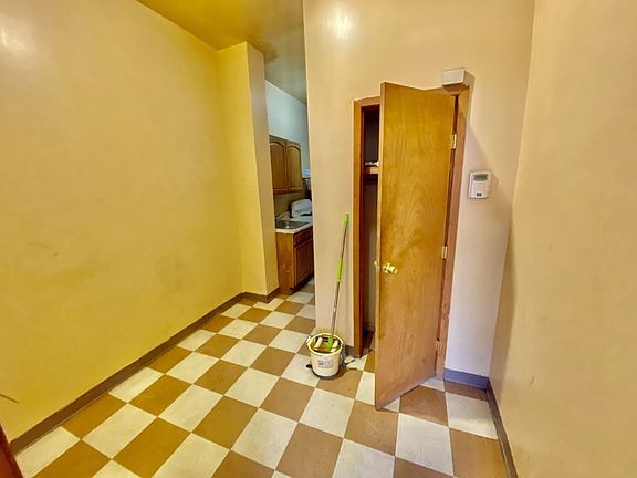 3rd image of 304 Stuyvesant Ave APT B1