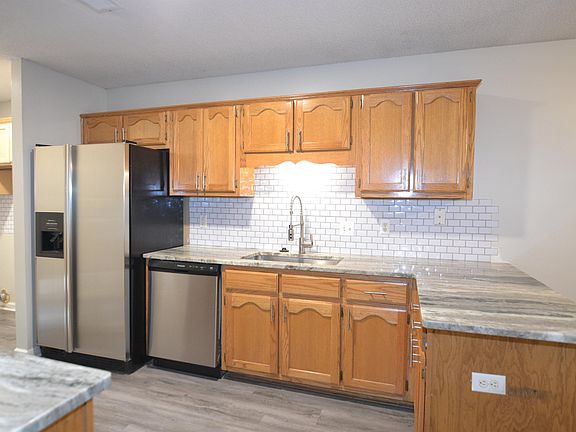 5th image of 6862 Century Oaks Dr