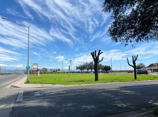 2770 E El Monte Way, Dinuba, CA