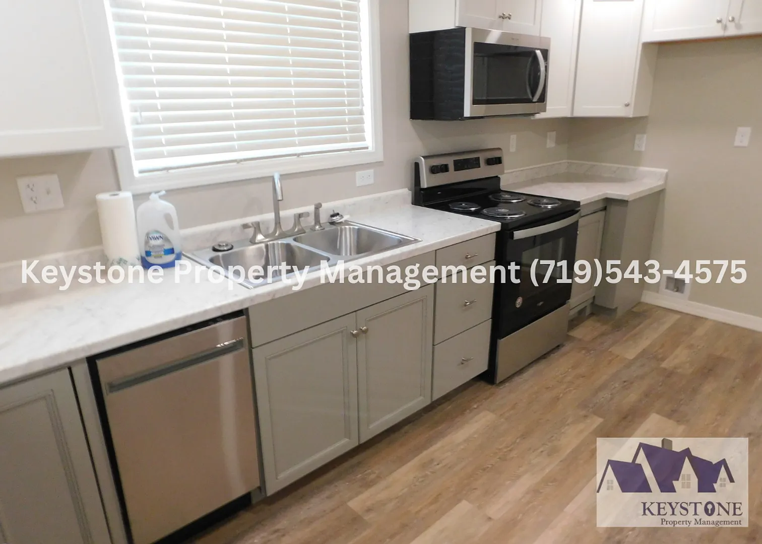 Updated 2 Bedroom Ranch Home with Central Air & Fully Fenced Yard - $1,100/$1,650 — Photo 4